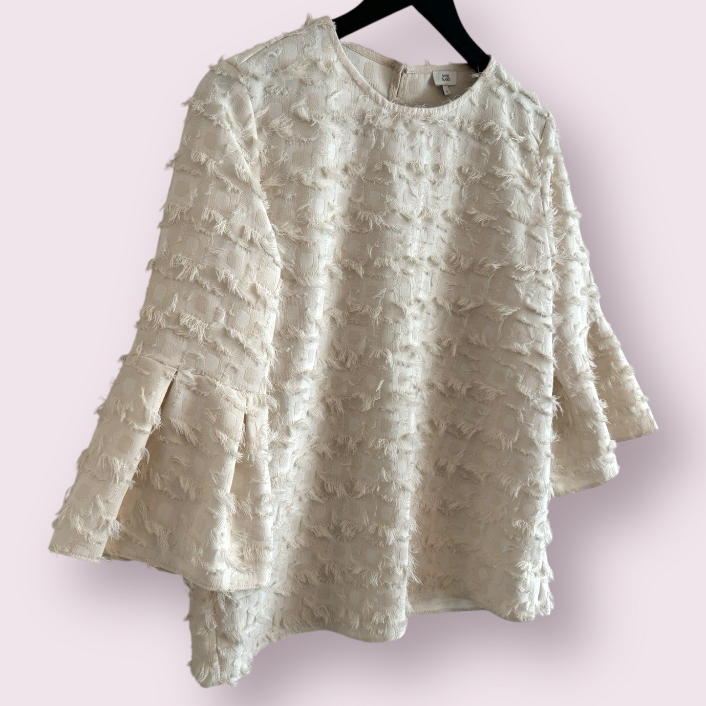 River Island Vanilla Textured Size 10 UK Flare 3/4 Sleeve Flare Hem Top