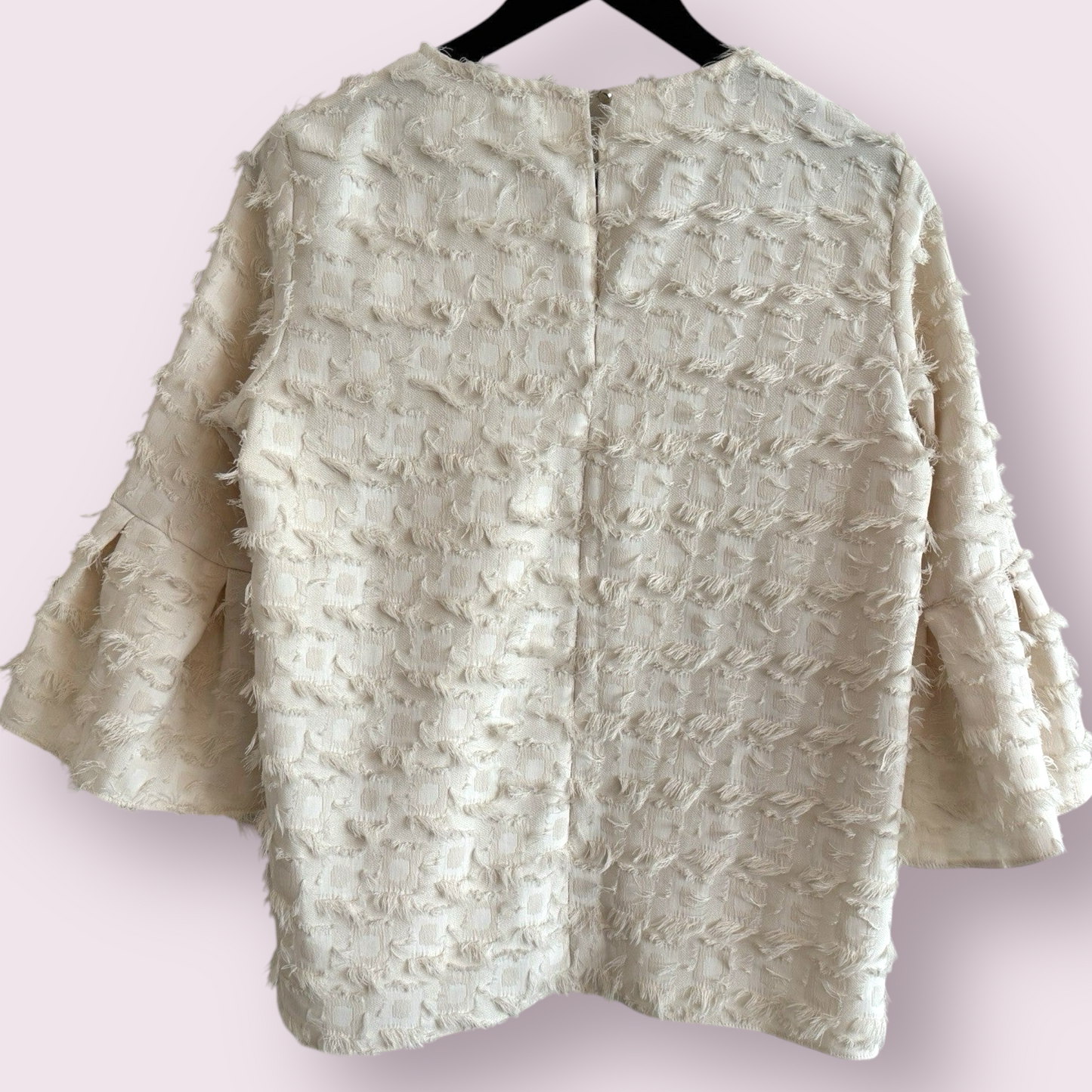 River Island Vanilla Textured Size 10 UK Flare 3/4 Sleeve Flare Hem Top