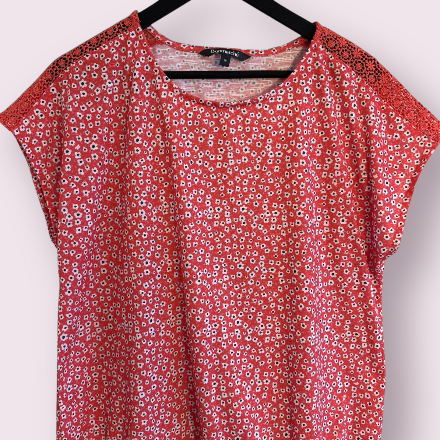 Bonmarche Red Floral Size 18 UK Short Sleeve Spring Ready Top