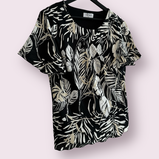 Voyage Size 22 UK Black Floral Lined Floaty Sleeved Top