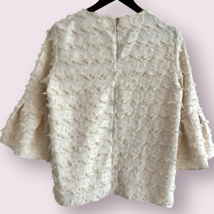 River Island Vanilla Textured Size 10 UK Flare 3/4 Sleeve Flare Hem Top