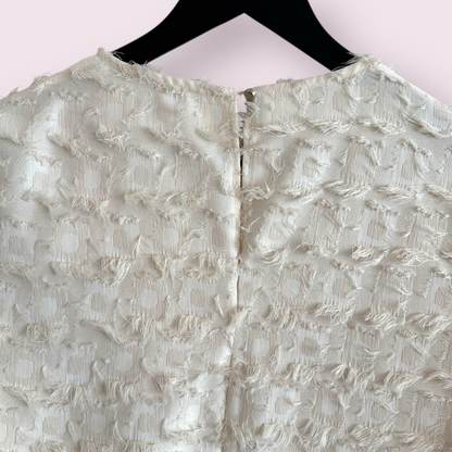 River Island Vanilla Textured Size 10 UK Flare 3/4 Sleeve Flare Hem Top