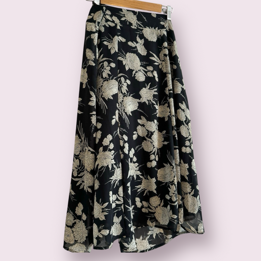 Papaya Size 14 UK Black Floral Lined Flare Over The Knee Skirt