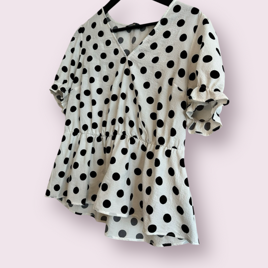 Marks & Spencer Size 14 UK White Polka Dot Short Sleeved Cross V Neck Top